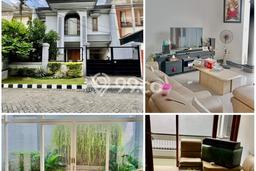 Rumah Eksklusif Dijual LT 200m2 di Wiyung, Surabaya Rumah Eksklusif Dijual LT 200m2 di Wiyung, Surabaya