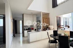 Rumah Mewah Siap Huni LT 286m2 di Wiyung, Surabaya Rumah Mewah Siap Huni LT 286m2 di Wiyung, Surabaya