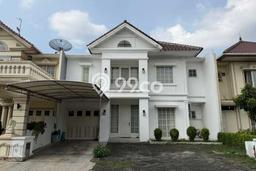 Rumah Elit Modern Siap Huni di Pakuwon Indah Surabaya Rumah Elit Modern Siap Huni di Pakuwon Indah Surabaya