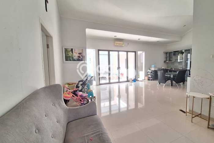 Rumah Modern 3 KT di Waru Surabaya Semi Furnished Rumah Modern 3 KT di Waru Surabaya Semi Furnished