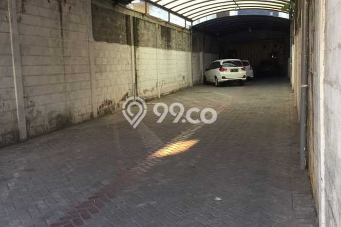Unit Kost Dijual di Wonocolo dengan 36 Kamar Tidur & Luas Bangunan 1200m2 Unit Kost Dijual di Wonocolo dengan 36 Kamar Tidur & Luas Bangunan 1200m2