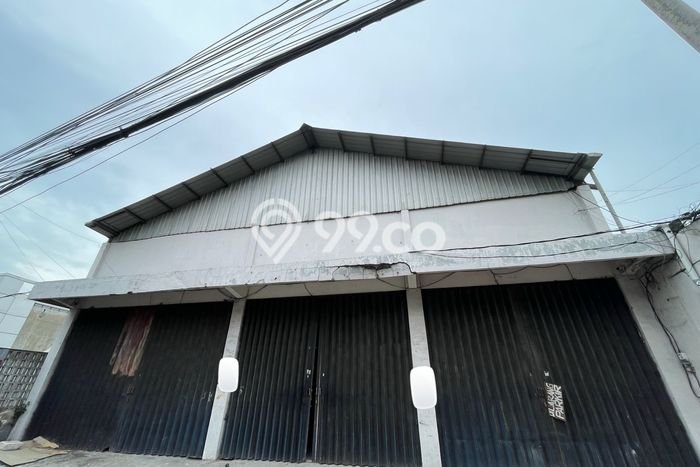 Gudang Dijual di Surabaya LT 900m2 & LB 900m2 Lokasi Terbaik! Gudang Dijual di Surabaya LT 900m2 & LB 900m2 Lokasi Terbaik!