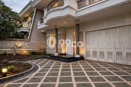 Dijual Rumah Mewah Elegan Dengan View Eksklusif di Mayjen Sungkono, Surabaya Dijual Rumah Mewah Elegan Dengan View Eksklusif di Mayjen Sungkono, Surabaya