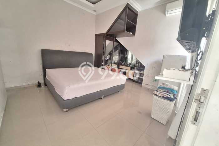 Rumah Modern 3 KT di Waru Surabaya Semi Furnished Rumah Modern 3 KT di Waru Surabaya Semi Furnished