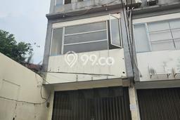 Ruko di Taman Ratu, Luas 225m², For Rent, Kawasan Komersial, Siap Pakai Ruko di Taman Ratu, Luas 225m², For Rent, Kawasan Komersial, Siap Pakai
