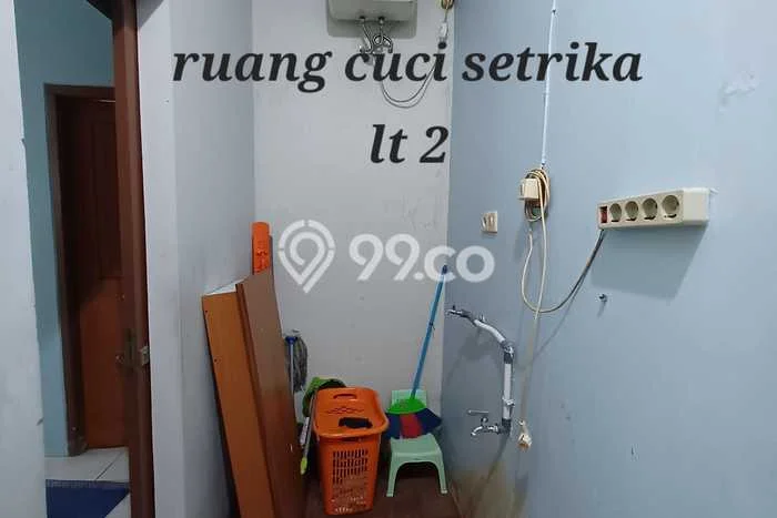 Disewakan! Rumah 4 Kamar Tidur &
3 Kamar Mandi di Jelambar, Jakarta Barat Disewakan! Rumah 4 Kamar Tidur &
3 Kamar Mandi di Jelambar, Jakarta Barat