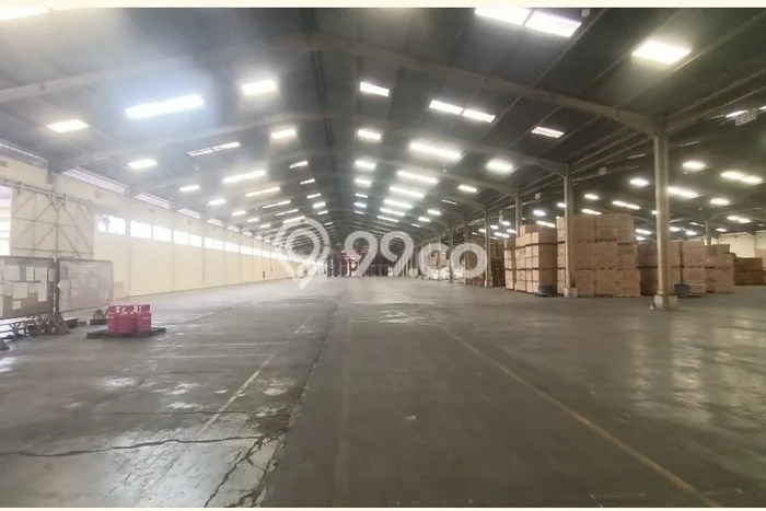 Unit Gudang Disewa Lokasi Cileunyi, Bandung Spesifikasi Luas Bangunan 5000m2 Unit Gudang Disewa Lokasi Cileunyi, Bandung Spesifikasi Luas Bangunan 5000m2