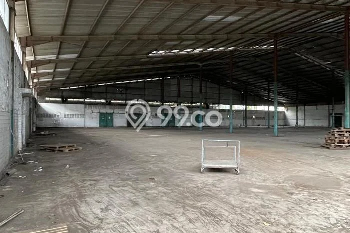 Gudang Disewa di Bandung dengan LB 3000m2 Area Komersial Ramai Gudang Disewa di Bandung dengan LB 3000m2 Area Komersial Ramai