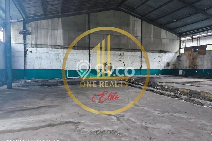 Gudang di , Luas 480m2m², Jalan Utama, Siap Operasional Gudang di , Luas 480m2m², Jalan Utama, Siap Operasional