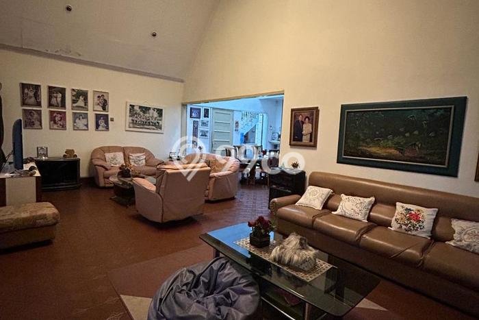 Rumah Modern Disewakan di Coblong Bandung Area Sangat Strategis Rumah Modern Disewakan di Coblong Bandung Area Sangat Strategis