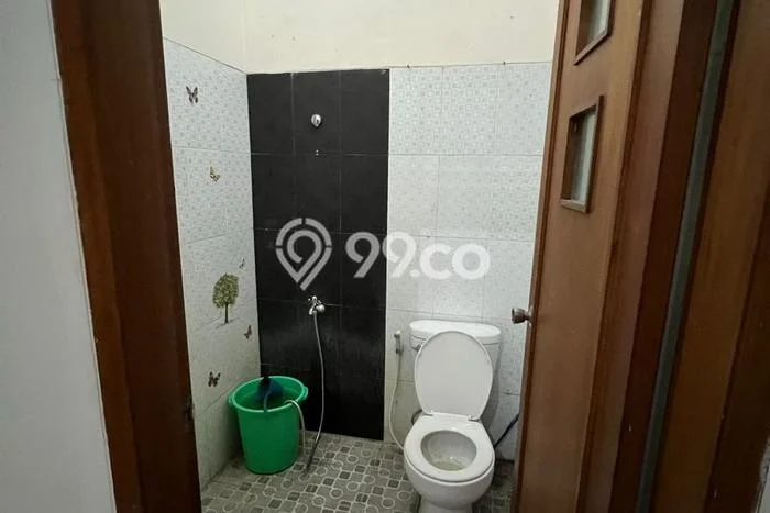 Disewakan! Rumah 2 Kamar Tidur &
2 Kamar Mandi di Pasteur, Bandung Disewakan! Rumah 2 Kamar Tidur &
2 Kamar Mandi di Pasteur, Bandung