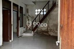 Rumah Hitung Tanah Saja di Pusat Kota Jalan Otista Rumah Hitung Tanah Saja di Pusat Kota Jalan Otista