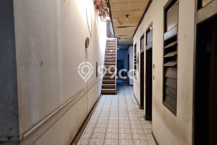Unit Ruko Dijual di Bandung LT 174m2 & LB 230m2 Unit Ruko Dijual di Bandung LT 174m2 & LB 230m2