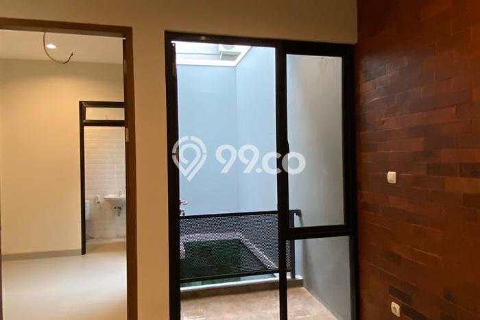Rumah Strategis Minimalis Lb 110m2 di BSD, Tangerang Selatan Rumah Strategis Minimalis Lb 110m2 di BSD, Tangerang Selatan