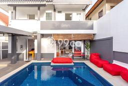 Dijual! Vila di , Luas 220m2m², Lokasi Strategis Dijual! Vila di , Luas 220m2m², Lokasi Strategis