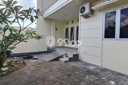 For Sale Hunian Rumah Terawat 3 KT di Kerobokan, Badung For Sale Hunian Rumah Terawat 3 KT di Kerobokan, Badung