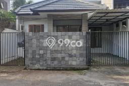 Rumah Modern LT 100m² Terawat di Kerobokan, Dekat Pusat Perbelanjaan, Badung Rumah Modern LT 100m² Terawat di Kerobokan, Dekat Pusat Perbelanjaan, Badung