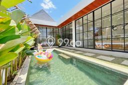 Rumah Lokasi Strategis di Canggu, Badung, Luas 200m² LB 100m² Rumah Lokasi Strategis di Canggu, Badung, Luas 200m² LB 100m²
