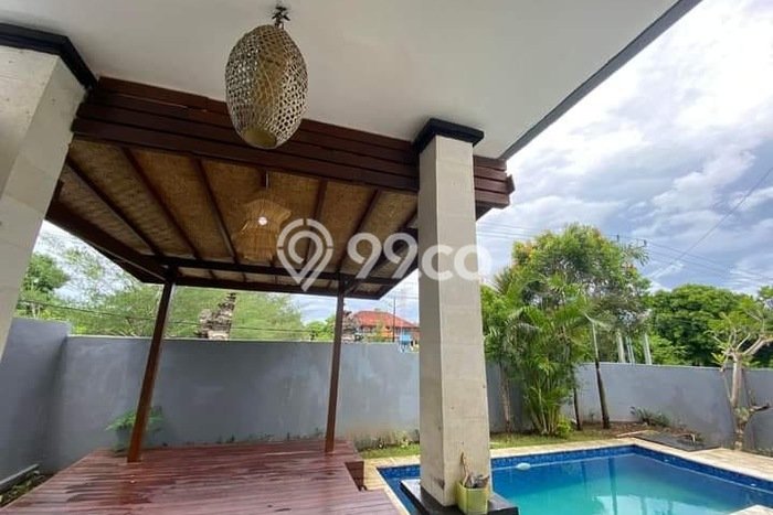 Rumah di Ungasan, Akses ke Pusat Kota, LT 200m² Rumah di Ungasan, Akses ke Pusat Kota, LT 200m²