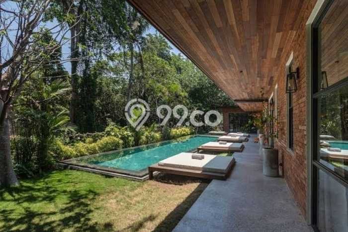 Kesempatan Langka! Vila Kawasan , Luas 700m2m², Posisi Premium akses ke beragam fasilitas Kesempatan Langka! Vila Kawasan , Luas 700m2m², Posisi Premium akses ke beragam fasilitas
