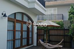 Vila Kawasan , Luas 150m2m², Akses ke Pusat Kota Vila Kawasan , Luas 150m2m², Akses ke Pusat Kota