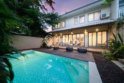 Aset Strategis! Vila Kawasan , Dimensi 350m2m², Area Strategis dengan nilai tinggi Aset Strategis! Vila Kawasan , Dimensi 350m2m², Area Strategis dengan nilai tinggi