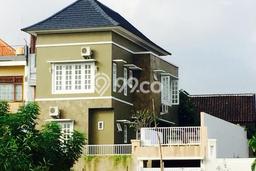 Vila di , Luas 180m2m², Akses ke Fasilitas Umum Vila di , Luas 180m2m², Akses ke Fasilitas Umum