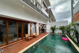 Vila Kawasan , Area 150m2m², Akses ke Pusat Kota Vila Kawasan , Area 150m2m², Akses ke Pusat Kota
