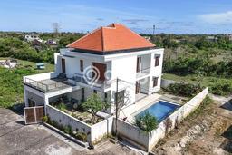 FOR SALE! Vila Kawasan , Area 329m2m², Lokasi Strategis FOR SALE! Vila Kawasan , Area 329m2m², Lokasi Strategis