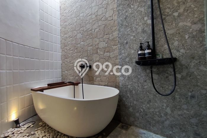 Vila Strategis Kawasan , Area 150m2m², Dekat ke berbagai fasilitas Vila Strategis Kawasan , Area 150m2m², Dekat ke berbagai fasilitas