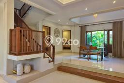 Tempat Ideal! Vila di , Luas 300m2m², Kondisi Prima Tempat Ideal! Vila di , Luas 300m2m², Kondisi Prima