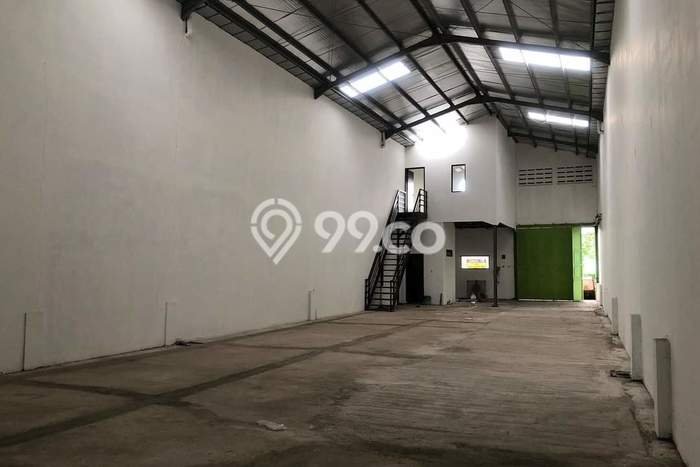 LOKASI PREMIUM! Gudang di , Luas 300m2m², Mainroad, Kawasan Komersial LOKASI PREMIUM! Gudang di , Luas 300m2m², Mainroad, Kawasan Komersial