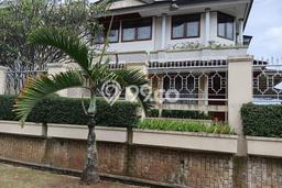 For Sale! Luxury House LT 400m2 Desain Elegan di Cipaku For Sale! Luxury House LT 400m2 Desain Elegan di Cipaku