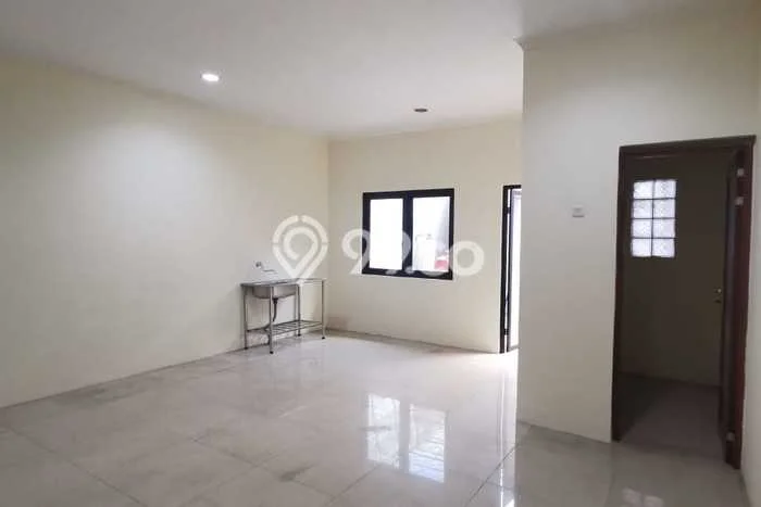 Ruko Dijual di Bandung LT 123m2 & LB 220m2 Lokasi Terbaik! Ruko Dijual di Bandung LT 123m2 & LB 220m2 Lokasi Terbaik!