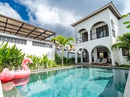 Properti Berkualitas! Vila Kawasan , Luas 300m2m², Area Nyaman dan aman Properti Berkualitas! Vila Kawasan , Luas 300m2m², Area Nyaman dan aman