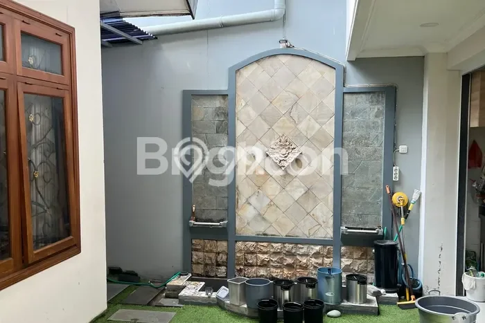 Rumah Luas Asri 5 KT Siap Pakai di Solo Baru Surakarta Rumah Luas Asri 5 KT Siap Pakai di Solo Baru Surakarta