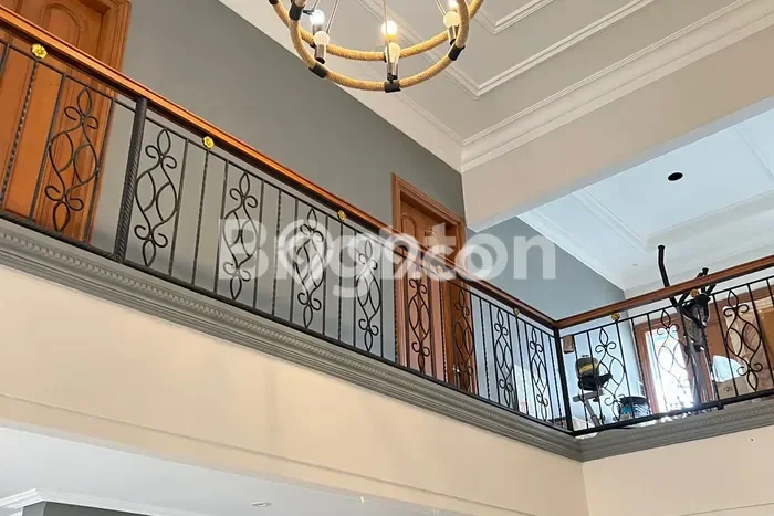 Rumah Luas Asri 5 KT Siap Pakai di Solo Baru Surakarta Rumah Luas Asri 5 KT Siap Pakai di Solo Baru Surakarta