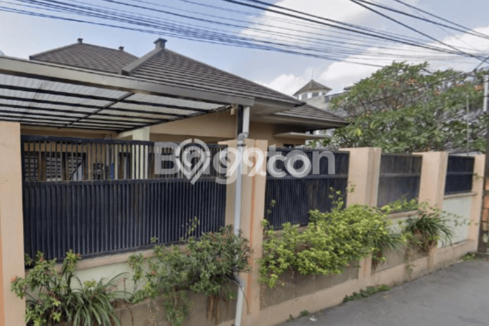 Hunian Eksklusif Siap Huni LT 402m2 di Laweyan, Surakarta Hunian Eksklusif Siap Huni LT 402m2 di Laweyan, Surakarta