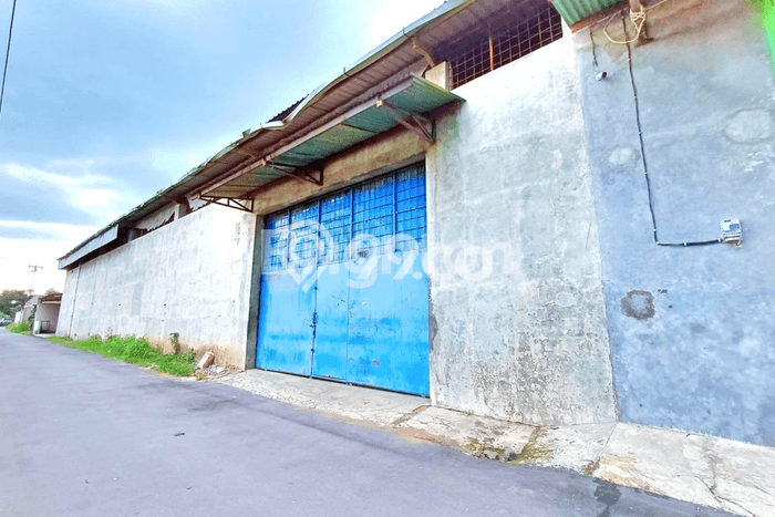 Area Ramai! Gudang Dijual di Colomadu untuk Bisnis Luas Bangunan 600m2 Area Ramai! Gudang Dijual di Colomadu untuk Bisnis Luas Bangunan 600m2