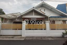 INVESTASI CERDAS! Rumah Exclusive Banjarsari, Surakarta, Luas Tanah 166m2m² Luas Bangunan 100m2m² INVESTASI CERDAS! Rumah Exclusive Banjarsari, Surakarta, Luas Tanah 166m2m² Luas Bangunan 100m2m²