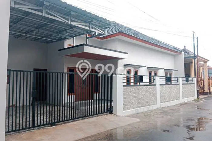 Lokasi terbaik! Rumah siap huni disewakan di Ngemplak LB 100m2 Lokasi terbaik! Rumah siap huni disewakan di Ngemplak LB 100m2