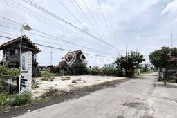 Lahan Strategis di Kartasura Dijual dengan Luas 1600m2 Lahan Strategis di Kartasura Dijual dengan Luas 1600m2