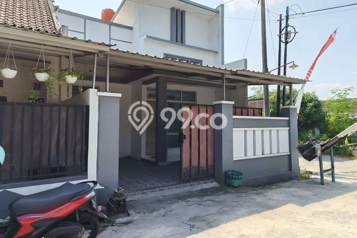 Rumah Modern LB/LT 65m2/84m2 Siap Huni Area Mayang, Surakarta Rumah Modern LB/LT 65m2/84m2 Siap Huni Area Mayang, Surakarta