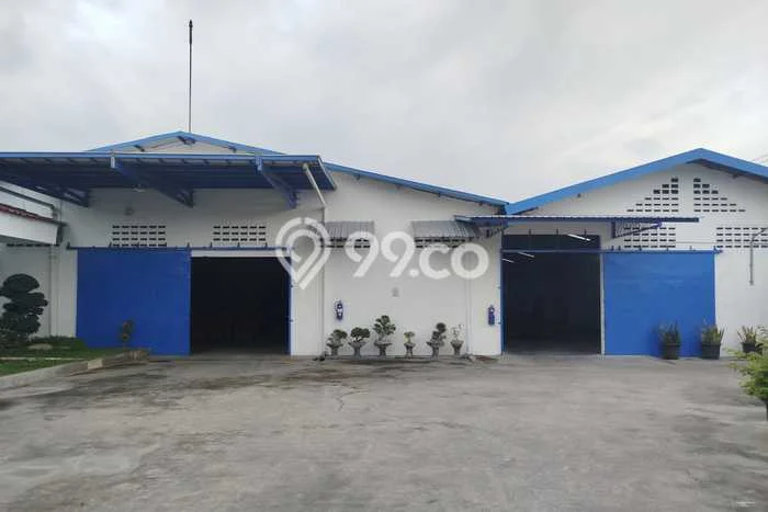 Unit Gudang Dijual di Jaten Karanganyar Luas Tanah 3660m2, Luas Bangunan 2500m2 Unit Gudang Dijual di Jaten Karanganyar Luas Tanah 3660m2, Luas Bangunan 2500m2