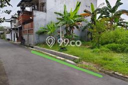 Tanah Kosong Dijual di Solo dengan Area 102m2 Tanah Kosong Dijual di Solo dengan Area 102m2