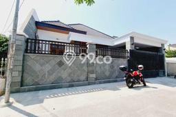 Dijual Rumah Premium dengan Fasilitas Sekitar Lengkap di Banjarsari, Solo Dijual Rumah Premium dengan Fasilitas Sekitar Lengkap di Banjarsari, Solo