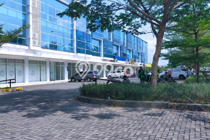 LOKASI PREMIUM! Ruko di Grogol, Luas 217m2m², Akses Mainroad LOKASI PREMIUM! Ruko di Grogol, Luas 217m2m², Akses Mainroad