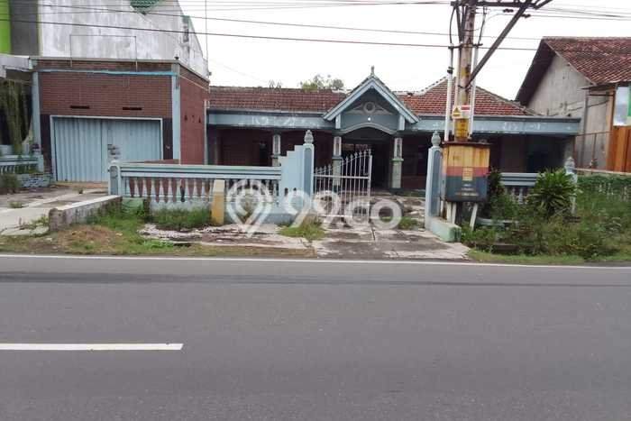 Gudang Bagus LT 1270m2 LB 300m2 Dijual di Masaran Sragen Gudang Bagus LT 1270m2 LB 300m2 Dijual di Masaran Sragen