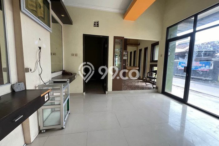 Komersial Bagus Dijual LB 144m2 Lokasi Strategis Sukoharjo Area Cocok untuk Berbisnis Komersial Bagus Dijual LB 144m2 Lokasi Strategis Sukoharjo Area Cocok untuk Berbisnis