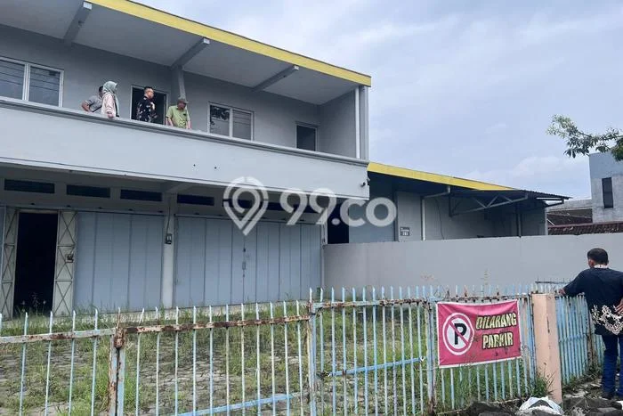Gudang Favorit Dijual di Banjarsari Surakarta Area Pusat Bisnis Gudang Favorit Dijual di Banjarsari Surakarta Area Pusat Bisnis